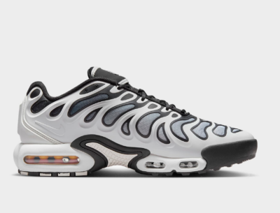 Nike Air Max Plus Drift “Black/White” Sneakers