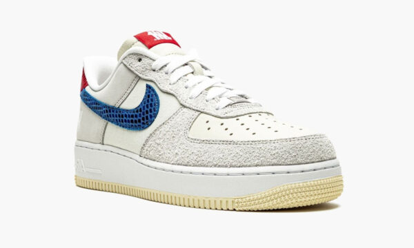 Nike AirForce 1 LOW Undefeated - 5 on it - Image 3