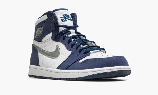 Air Jordan 1 High OG Midnight Navy - Image 4