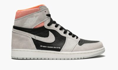 Air Jordan 1 Retro High OG Neutral Grey Hyper Crimson